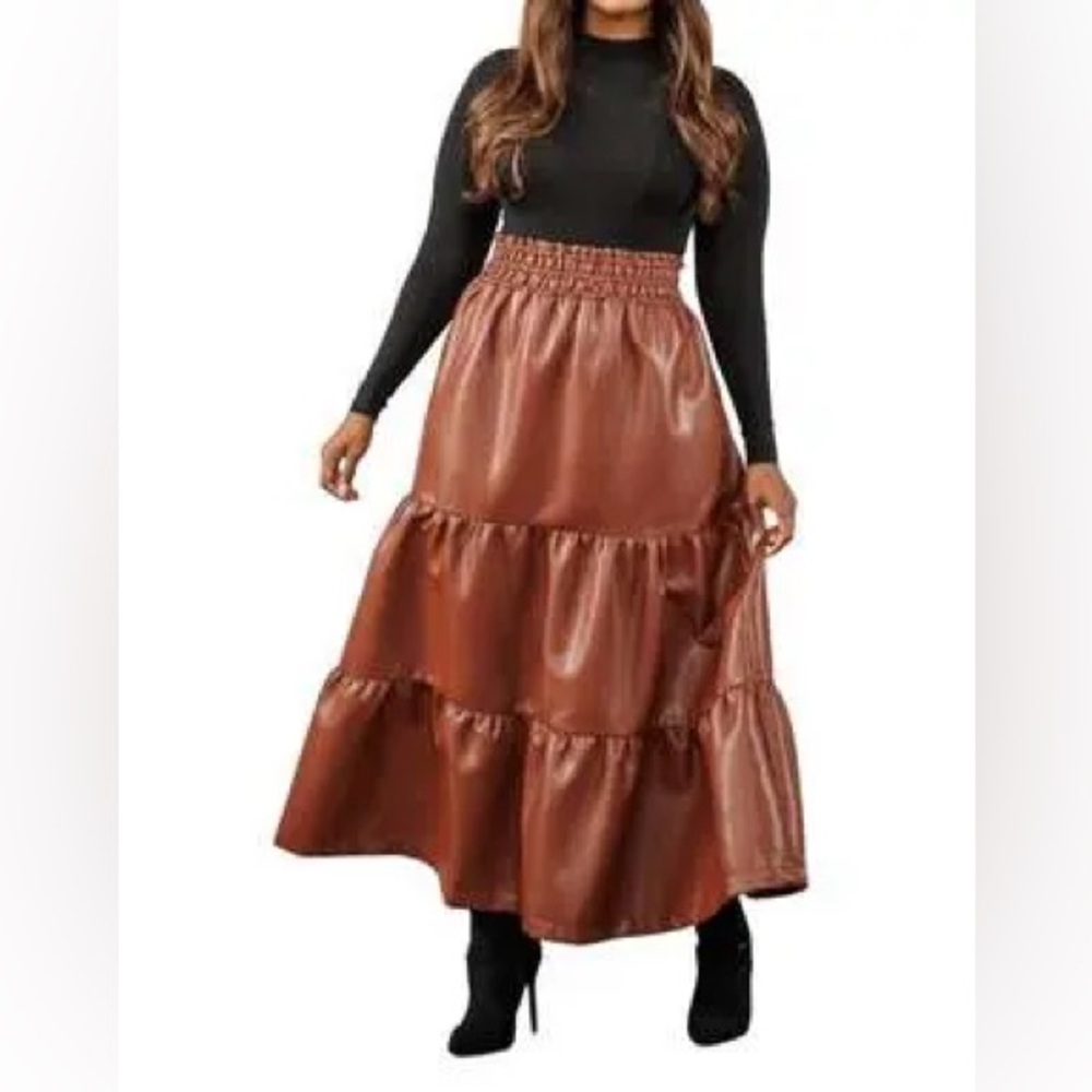 NEW Hailey & Co Huda Faux Leather Skirt